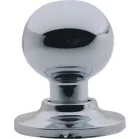 Kovácsolt gombkilincs fényes króm, m.3903 kulcs nélkül az egyik oldalon, másik oldalon biztosíték (m.3903)