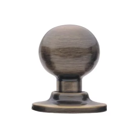 Kovácsolt gombkilincs sárgaréz, m.3905 kulcs és biztosíték nélkül (m.3905)