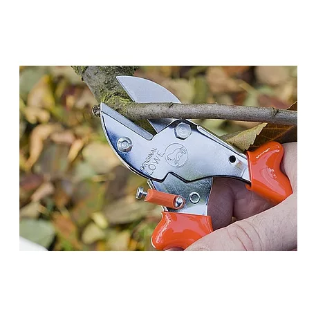 LÖWE 5104 rávágós metszőolló 17,5 cm, átmérő 16 mm