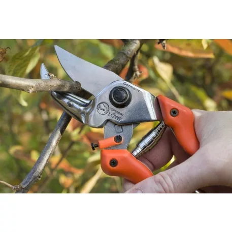 LÖWE 8104 rávágós metszőolló 21 cm, átmérő 24 mm