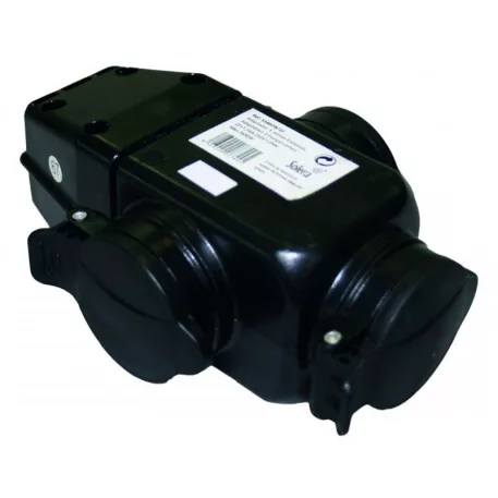 Elosztó 3-as  Gumi  Ip44  Szerelhető Dugalj