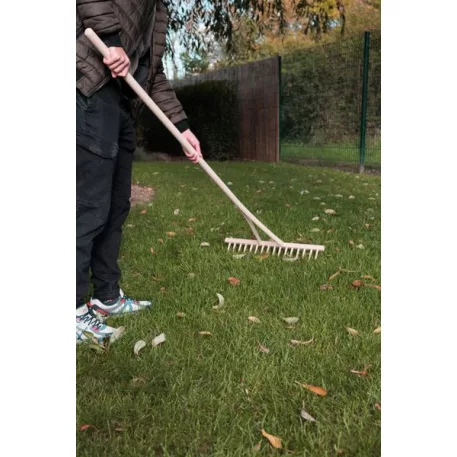 Gereblye Fa 16 Fogú