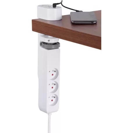 Strend Pro H-1,4 m, hosszabbító, 6 az 1-ben, 3x aljzat, 2x USB-A, 1x USB-C, asztalra rögzíthető