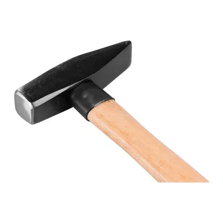 Lakatoskalapács 600g, fanyéllel